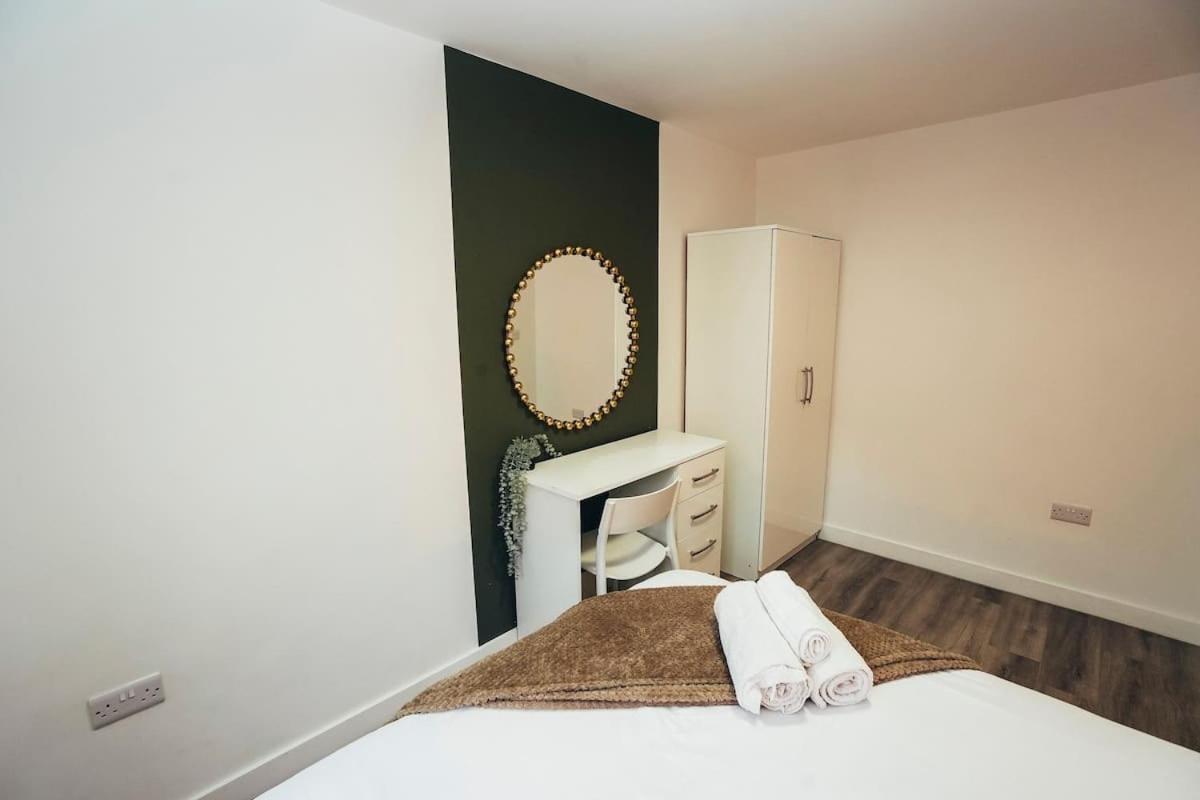 1Br City Centre Apt, Self Check In, Wifi, By Derbnb Sheffield Exteriör bild